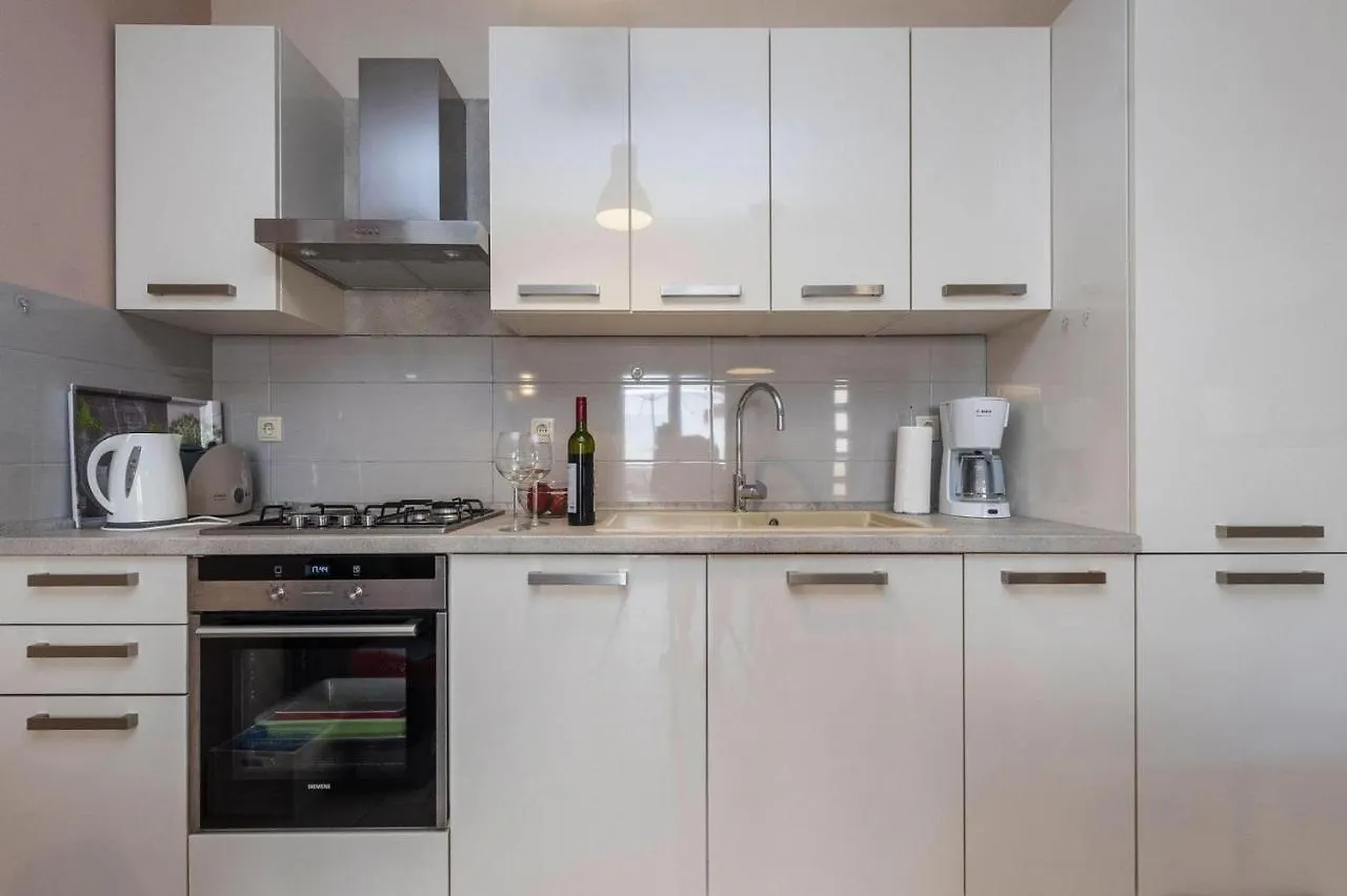 Holiday Home In Petrcane