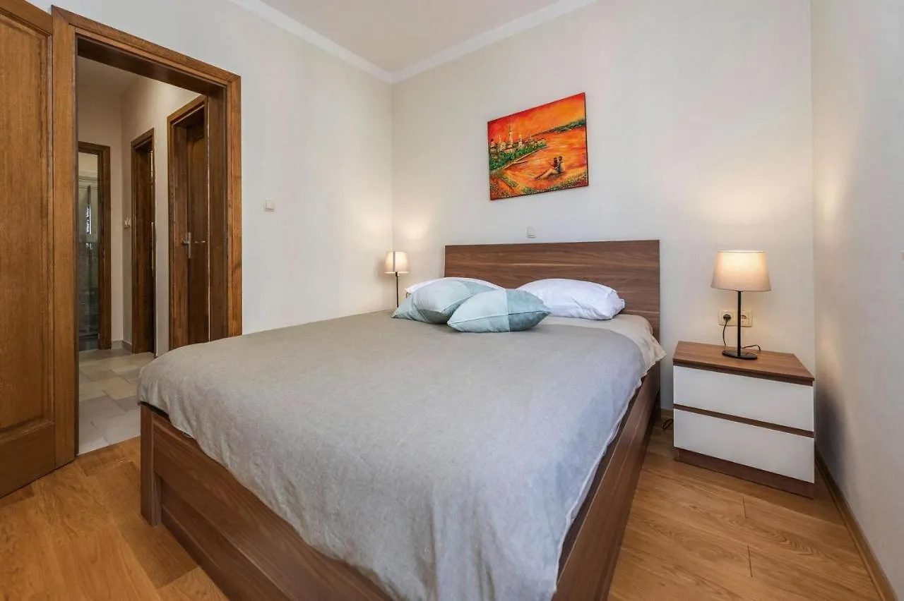 Holiday Home In Petrcane