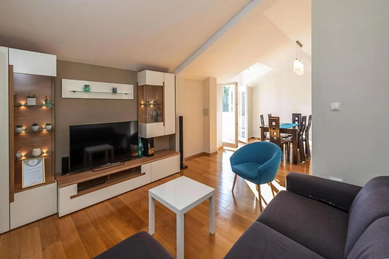 Holiday Home In Petrcane